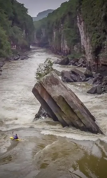 Rafting y descenso de ríos en Colombia