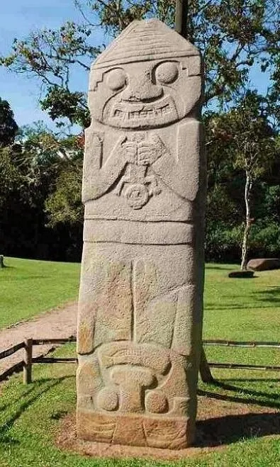 Estatuas megalíticas del parque arqueológico de San Agustín